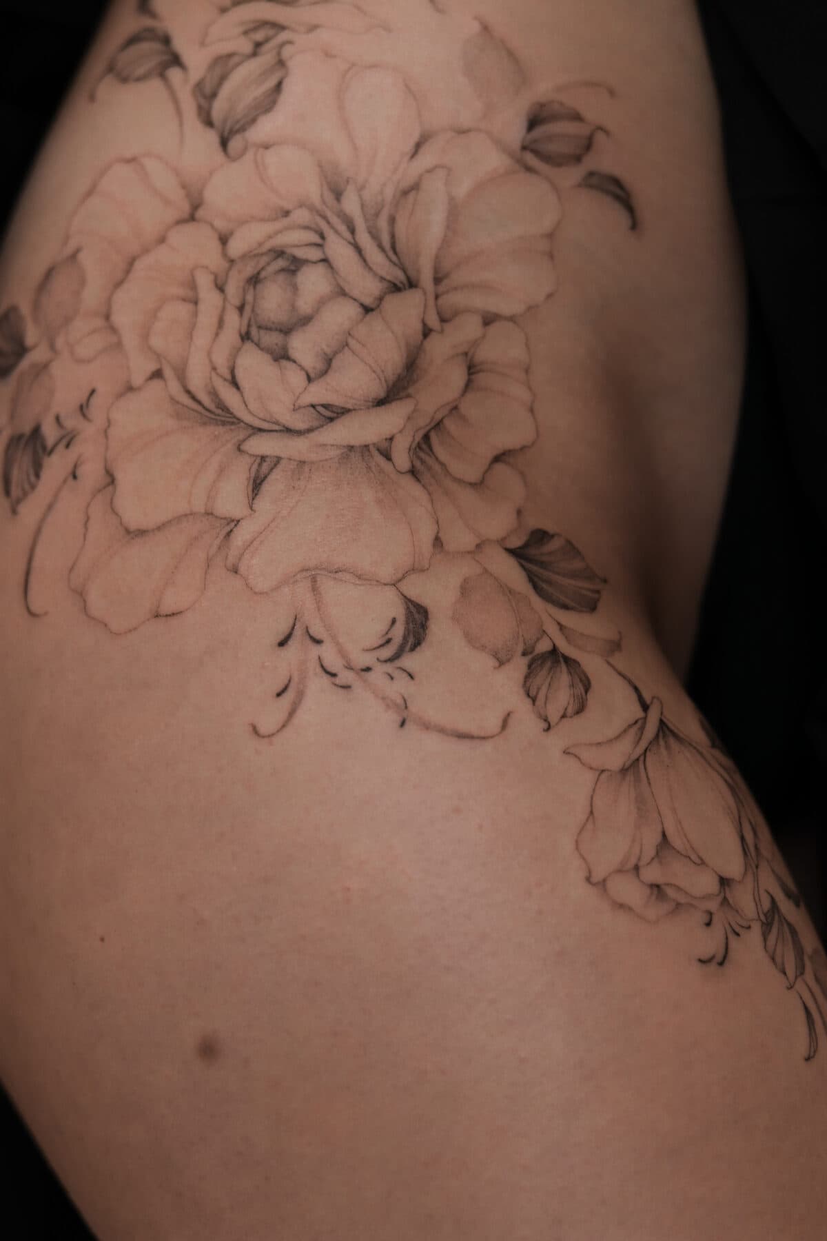 Pivoňka detail — Nia Tattooing