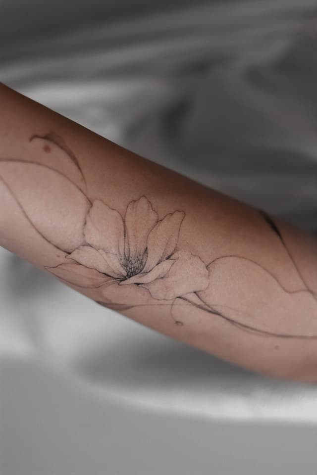 Nia Tattooing — fine line